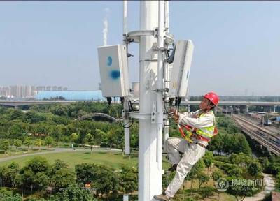 無(wú)懼夏日炎熱，以汗水“衛(wèi)”護(hù)通信服務(wù)——記通訊設(shè)備修理人員的堅(jiān)守與奉獻(xiàn)